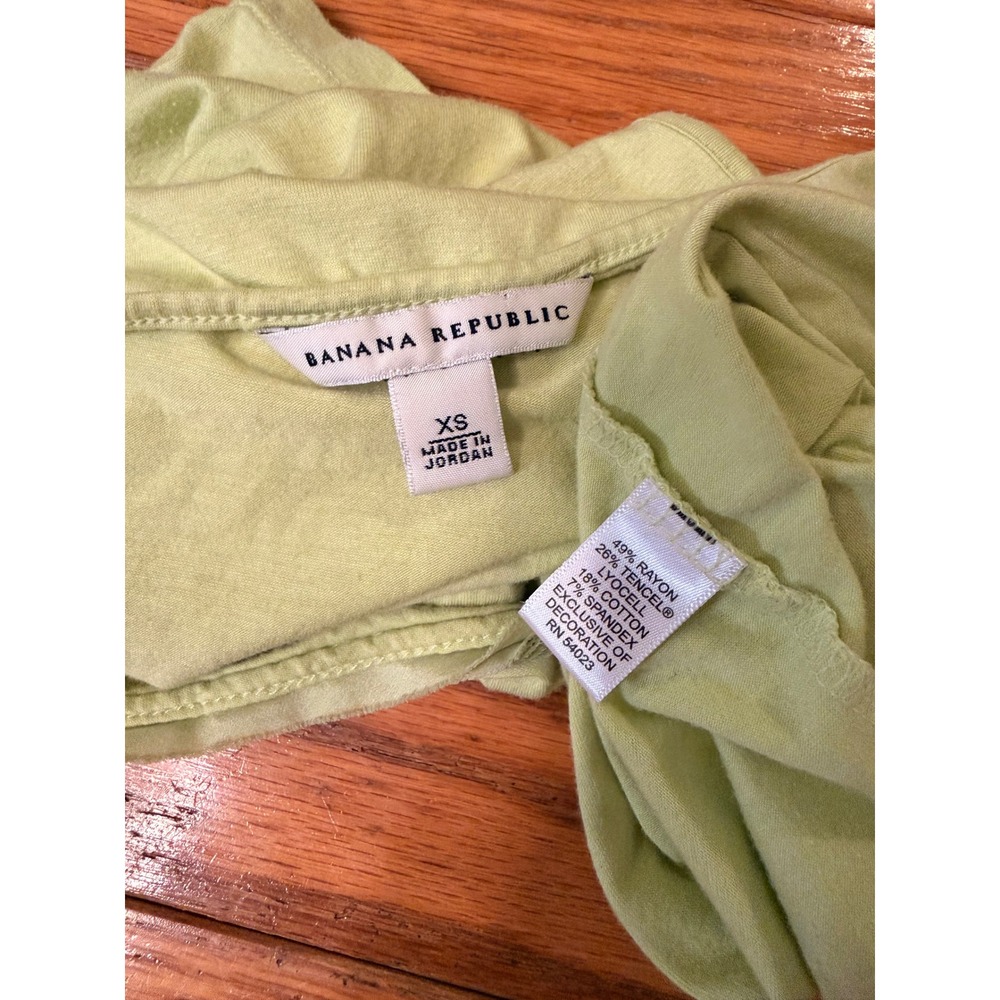 Y2K 2000s style Banana Republic Womens Green‎ Scoop Neck Tank Top - Picture 3 of 7